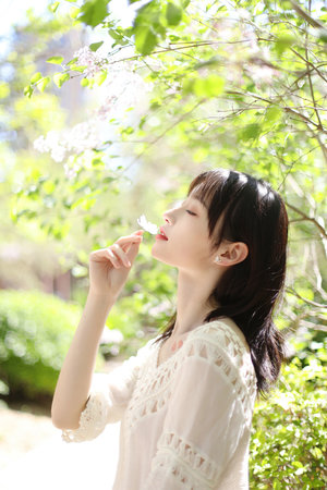 五月天婷婷丁香色播綜合網