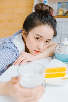 樓道王菲 因為愛情