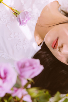 公交車上蔭蒂添的好舒服H漫畫