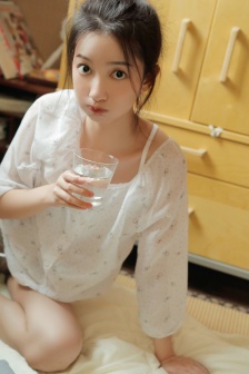 日本最新免費不卡二區在線