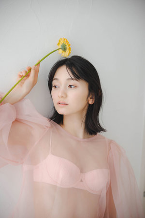 楊冪不雅床照視頻