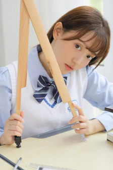 地鐵上突然有個硬物