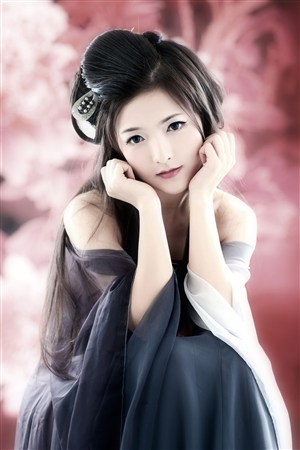 小洞洞想吃火腿腸的視頻