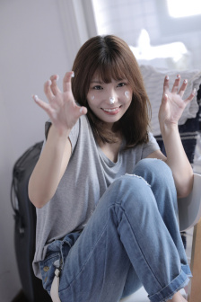 成熟亞洲婦女毛茸茸的性畫廊