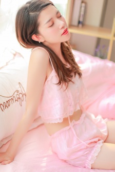 美女行長色誘上司職務躥升