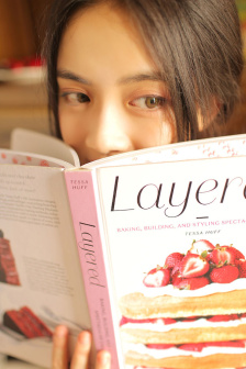 寶貝…趴在墻上張開腿按摩器