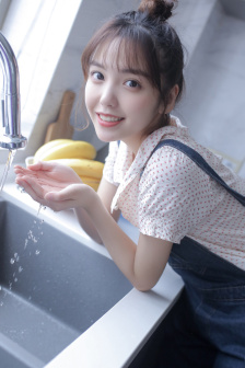 皇上龍椅有木棒的小說雙男主