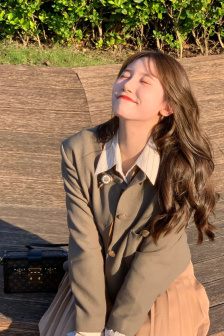 脫了內褲在陽臺趴著被C