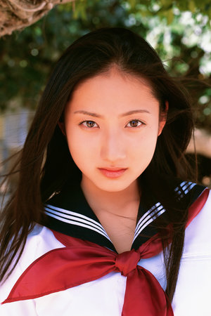 晚上一個偷偷看b站