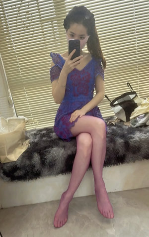 《弄哭高冷室友》作者:我愛吃冰棒