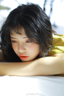 《福克斯號上空姐們》