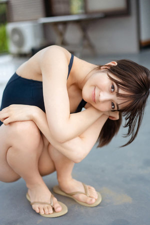 被多人強迫玩弄到高潮H漫畫