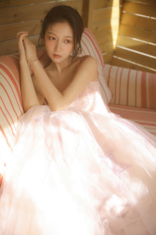 邊啃奶頭邊躁狠狠躁視頻免費觀看