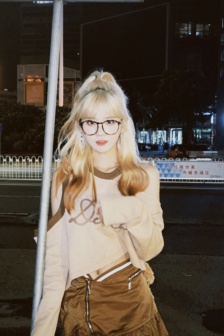 亞洲國產精品久久一線不卡