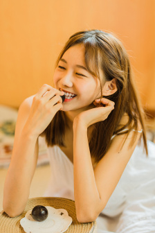 白潔被鄰居灌滿精H高清視頻