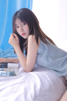 老和尚猛挺進她瑩瑩的體導演是誰