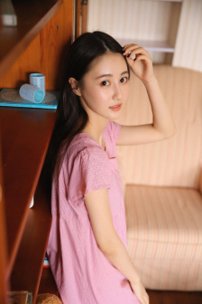 國產午夜精品一區二區三區嫩草