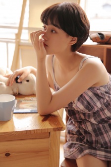 《滅火寶貝2》法國空姐