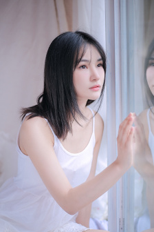 男生把困困放進女生的困困里視頻