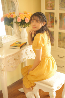 被幾個人帶了一個無人的地方