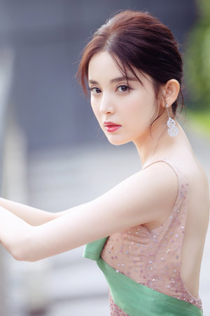 少女騎木驢崩潰大哭小說在線閱讀