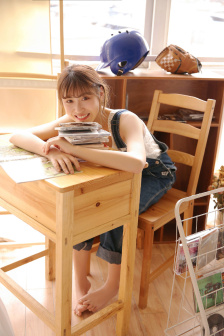 老公把舌頭放進我B里攪拌