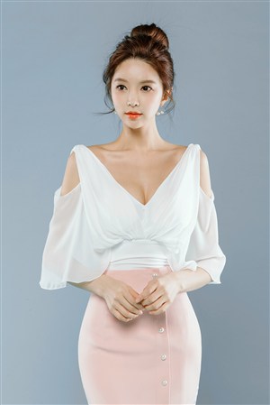 青青艸國自拍偷拍