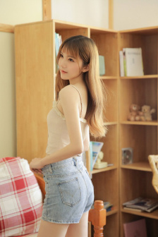 女性高級感大片照片素材