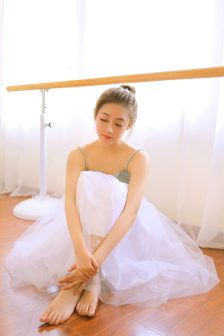 《老師來家訪被迷暈》電影完整版