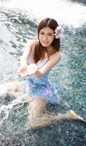 《乳色吐息》無刪減在線觀看櫻花