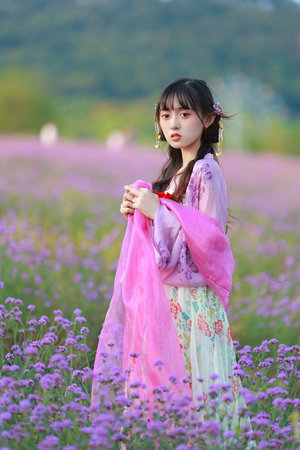 極品粉嫩學生無套視頻