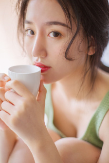 女人蔭蒂被添全過程